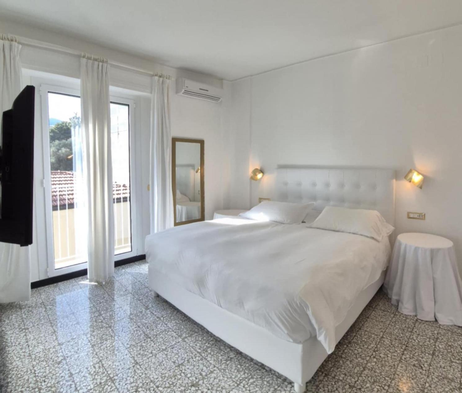 Eveline Portosole Hotel San Remo Kültér fotó