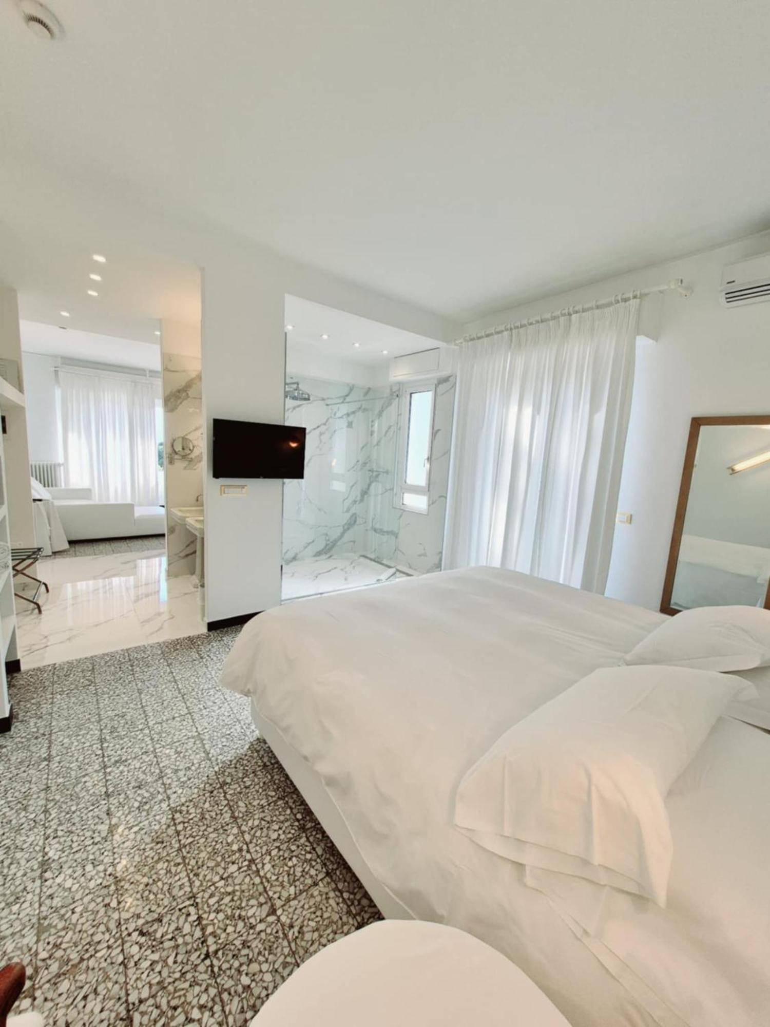 Eveline Portosole Hotel San Remo Kültér fotó